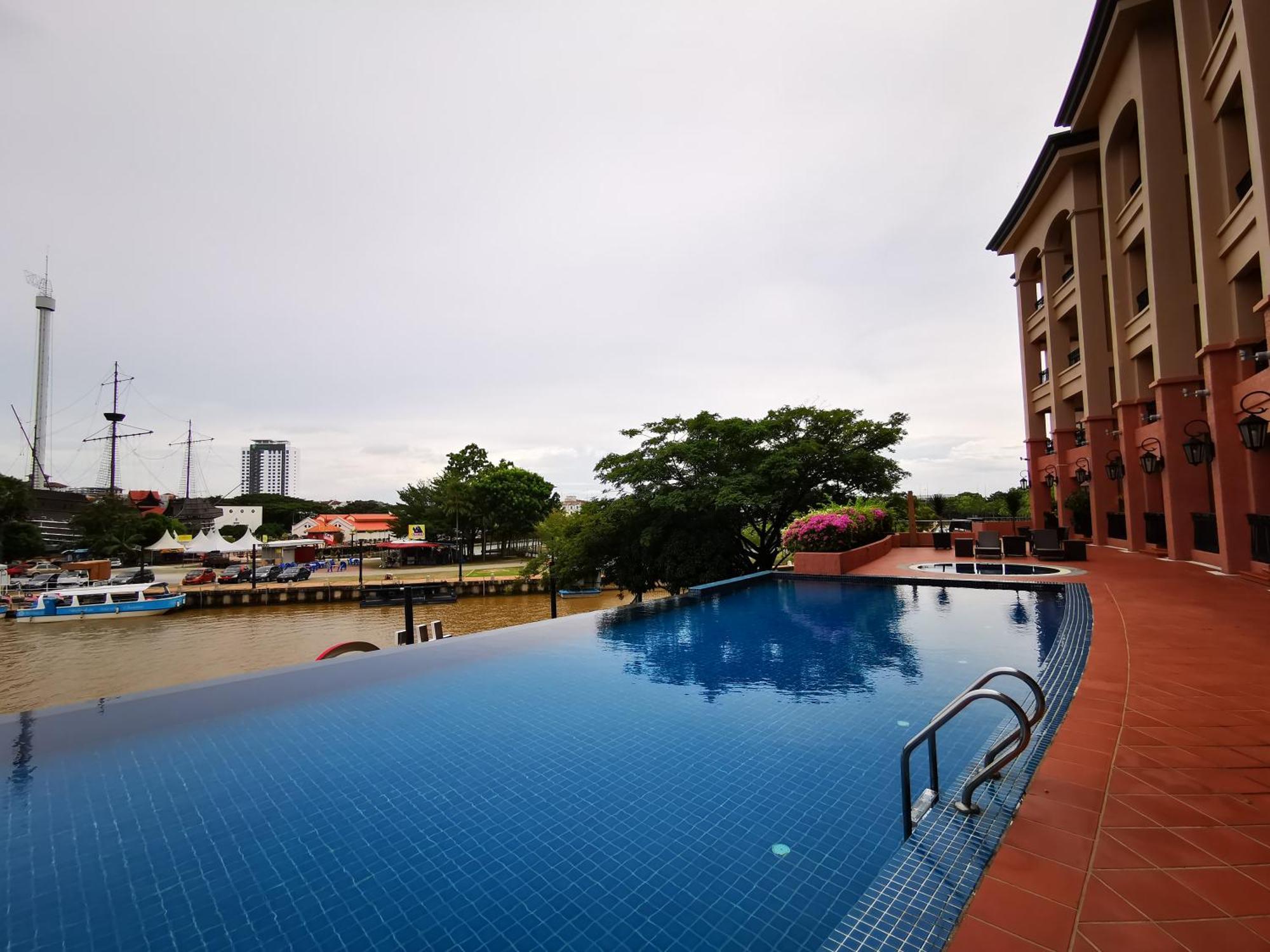 Casa Del Rio Residences Malacca Exteriör bild